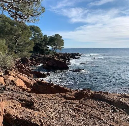 Boulouris - Appt 3/4 Pers. Bord De / Piscine * Saint-Raphael (Var)